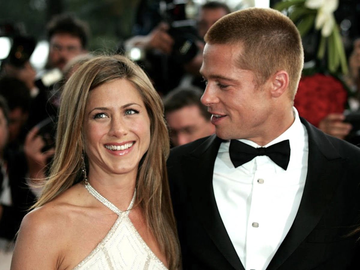 Jennifer Aniston Is Friends With Ex Husband Brad Pitt 